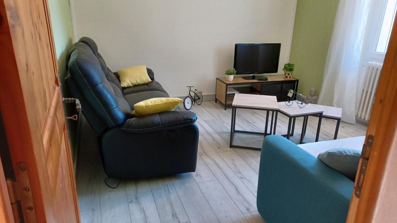 Alpine Route Apartment: 8-person With Garage For Cyclists
