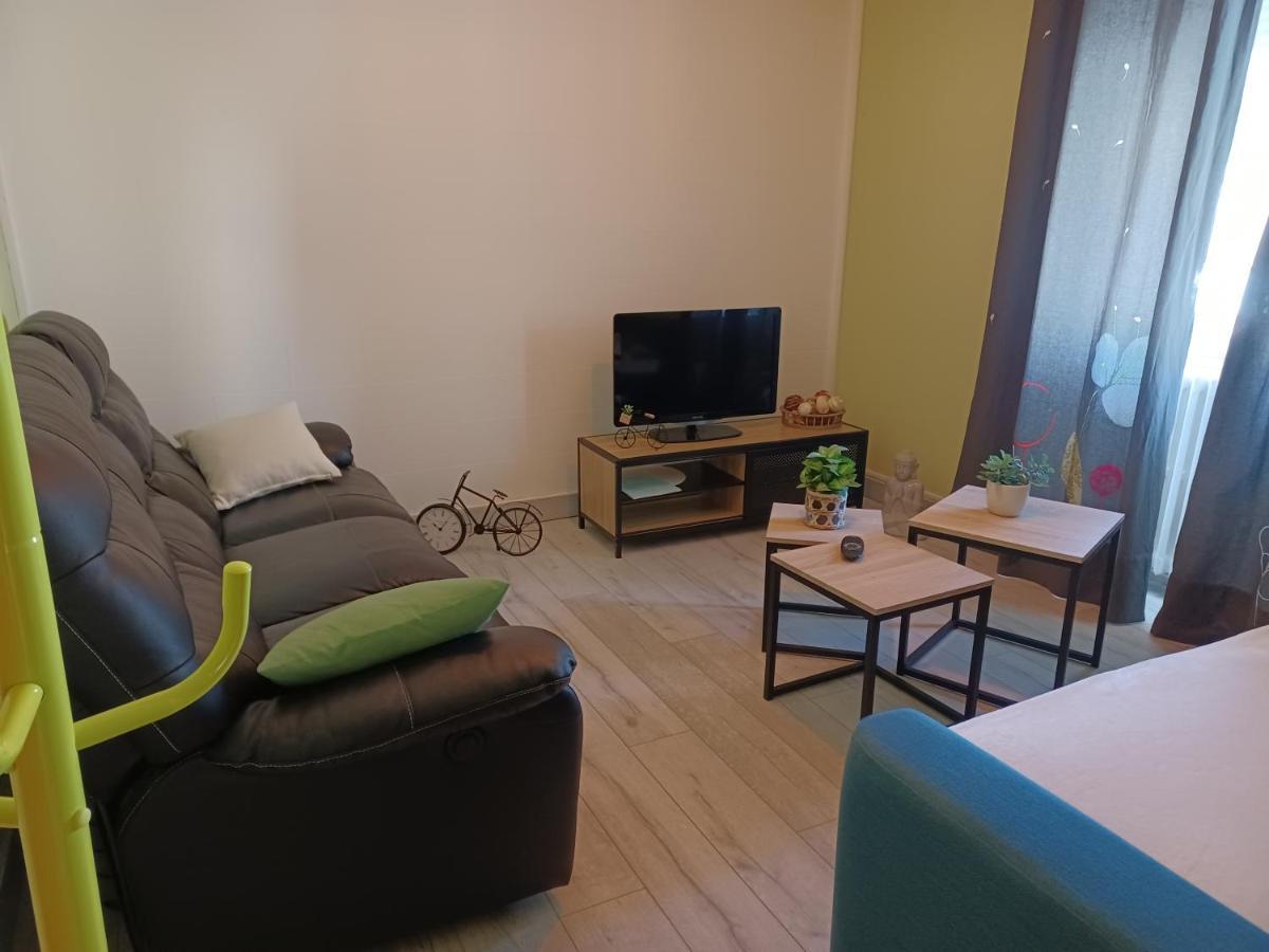 Alpine Route Apartment: 8-person With Garage For Cyclists Apartment *